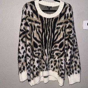 EXPRESS Womens' Animal Print Fuzzy Sweater never been worn tags removed